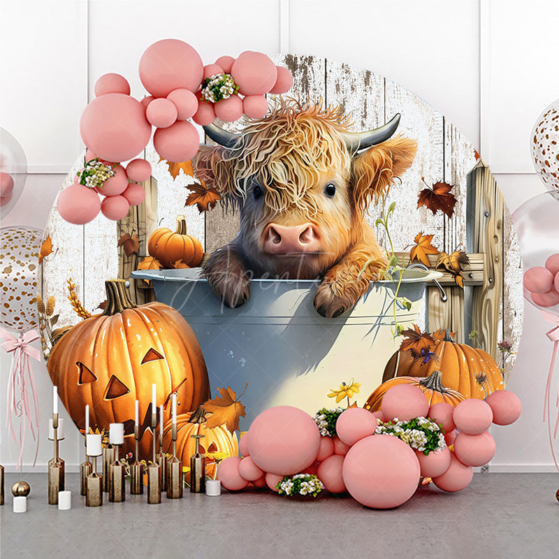 Aperturee Aperturee Highland Cow in a Tub Round Backdrop Autumn Farm with Jack O’ Lanterns Rustic Fall Thanksgiving Photo Prop