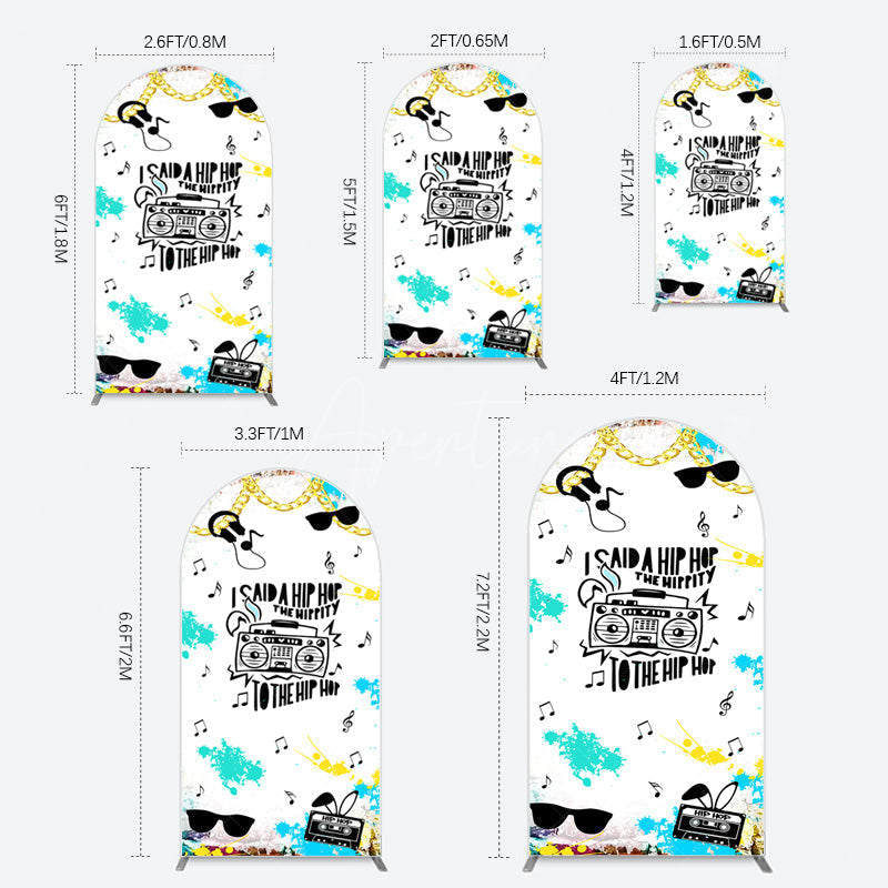 Aperturee - Aperturee Hip Hop Sunglasses Note Gold Necklace Arch Backdrop