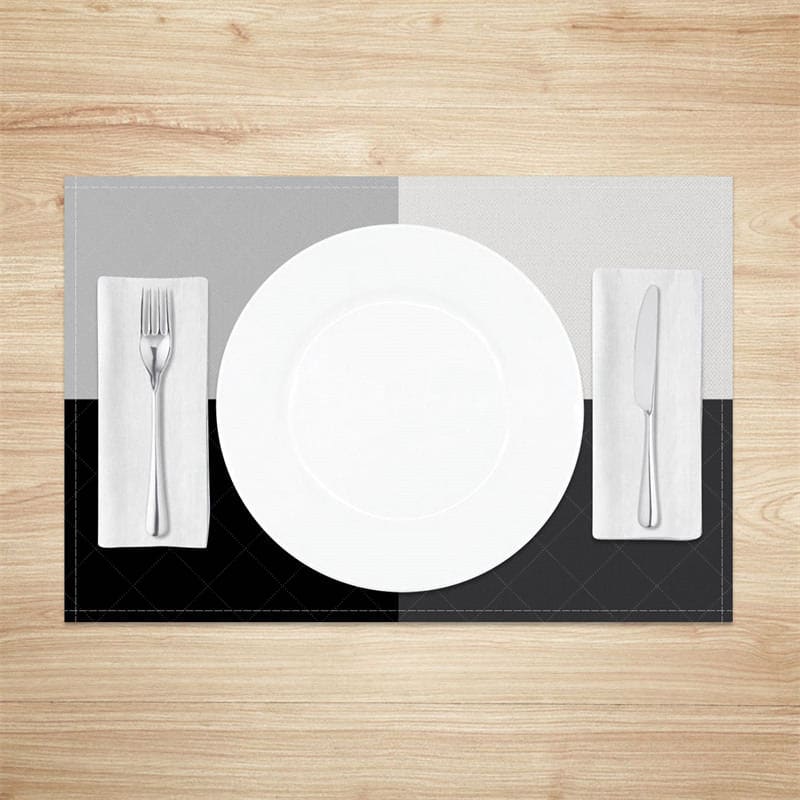 Aperturee - Aperturee Modern Black Grey Cross Grid Set of 4 Placemats