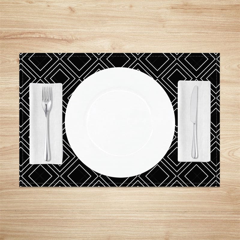 Aperturee - Aperturee Modern Black White Geometric Print Set of 4 Placemats