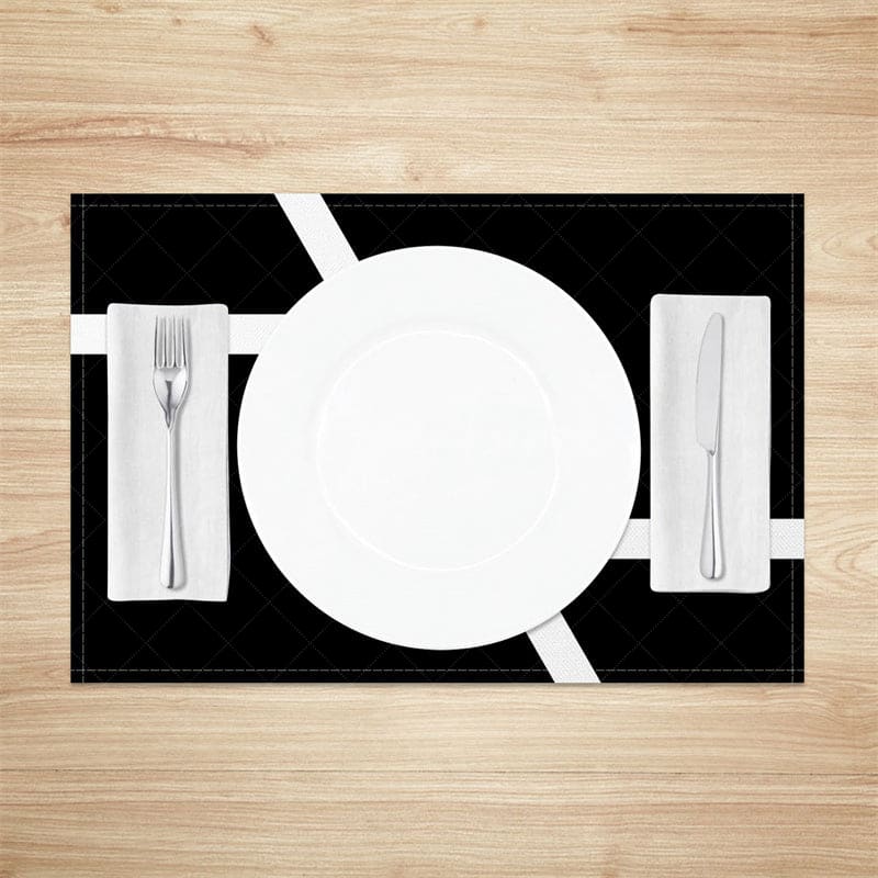 Aperturee - Aperturee Modern Black White Spliced Pattern Set Of 4 Placemats