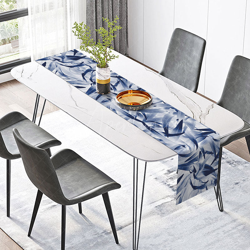 Aperturee - Aperturee Modern Botanical Table Runner with Navy Blue Leaves Elegant Decor for Everyday Kitchen and Dining Table