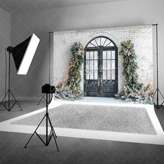 Aperturee - Aperturee Modern Christmas Door Backdrop Black Grid Entryway Lighted Pine Garland Snow White Brick Background