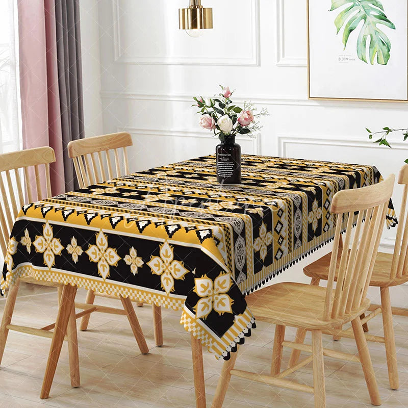 Aperturee - Aperturee Ornate Damask Rectangle Tablecloth Black and Gold Style Pattern Dining Table Decor