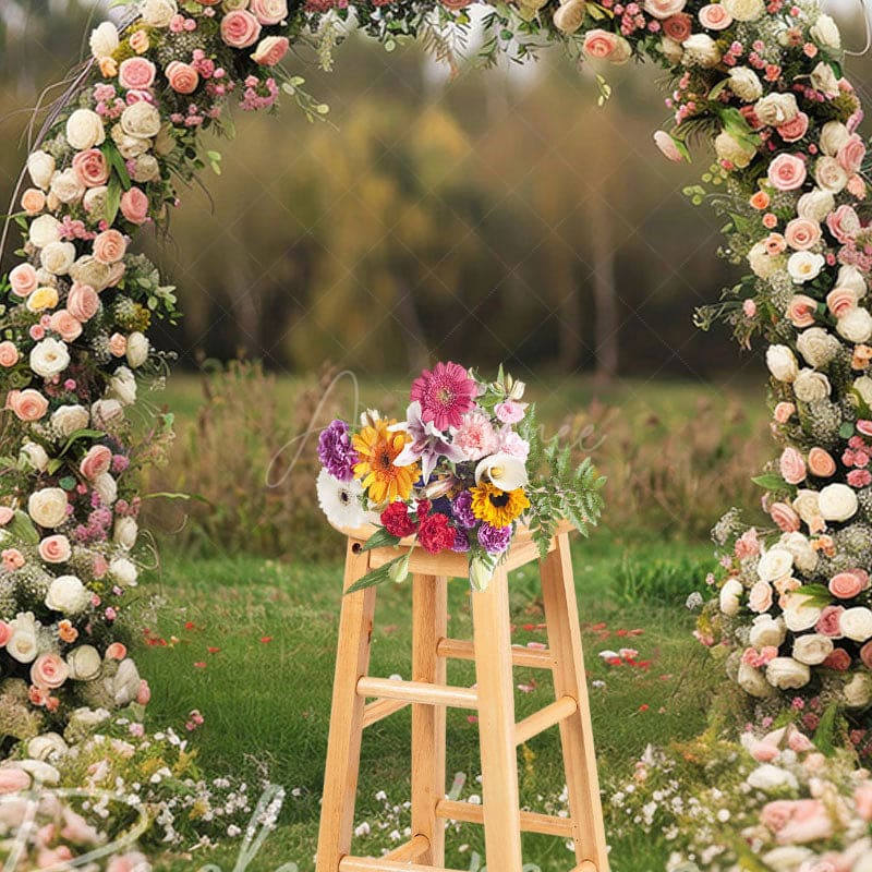Aperturee - Aperturee Outdoor Floral Arch Grassland Wedding Photo Backdrop