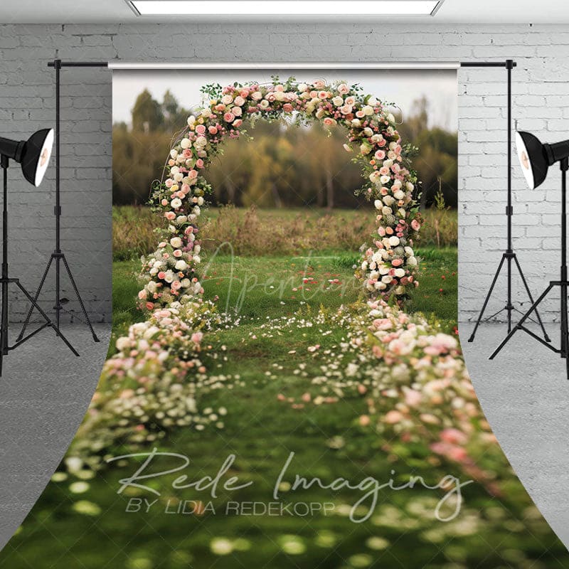 Aperturee - Aperturee Outdoor Floral Arch Grassland Wedding Sweep Backdrop