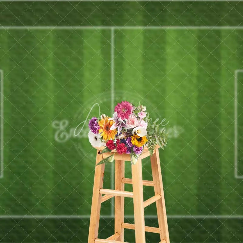 Aperturee - Aperturee Realistic Green Soccer Field Sports Game Backdrop Football Pitch Photography Background for Birthday Party