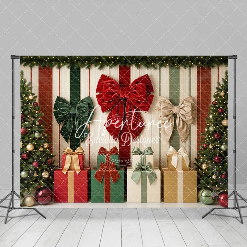 Aperturee - Aperturee Red and Green Christmas Trees with Gifts and Velvet Bows Holiday Backdrop Festive Striped Background Decor