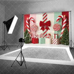 Aperturee - Aperturee Red and Mint Green Candy Land Holiday Backdrop with Festive Christmas Trees Lollipops and Gift Boxes