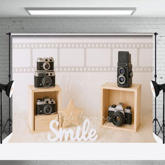 Aperturee - Aperturee Retro Camera Sound System Smile Cake Smash Backdrop