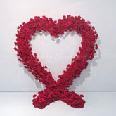 Aperturee - Aperturee Romantic Red Rose Heart Shape Artificial Flower Wall