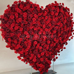 Aperturee - Aperturee Romantic Red Rose Heart Shaped Artificial Flower Wall