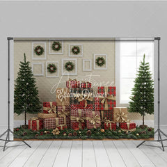 Aperturee - Aperturee Rustic Christmas Gallery Wall Photography Backdrop Plaid Presents and Wreaths Farmhouse Holiday Background