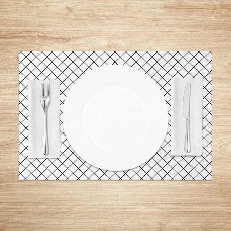 Aperturee - Aperturee Simple Black and White Rhombus Pattern Set of 4 Placemats Modern Geometric Design for Minimalist Kitchen