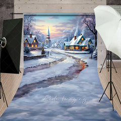 Aperturee - Aperturee Snowy Christmas Village Sweep Photo Backdrop Painted Cottages in Winter Holiday Landscape Photo Prop