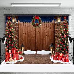 Aperturee - Aperturee Snowy Night Wooden Gate Tree Gift Christmas Backdrop