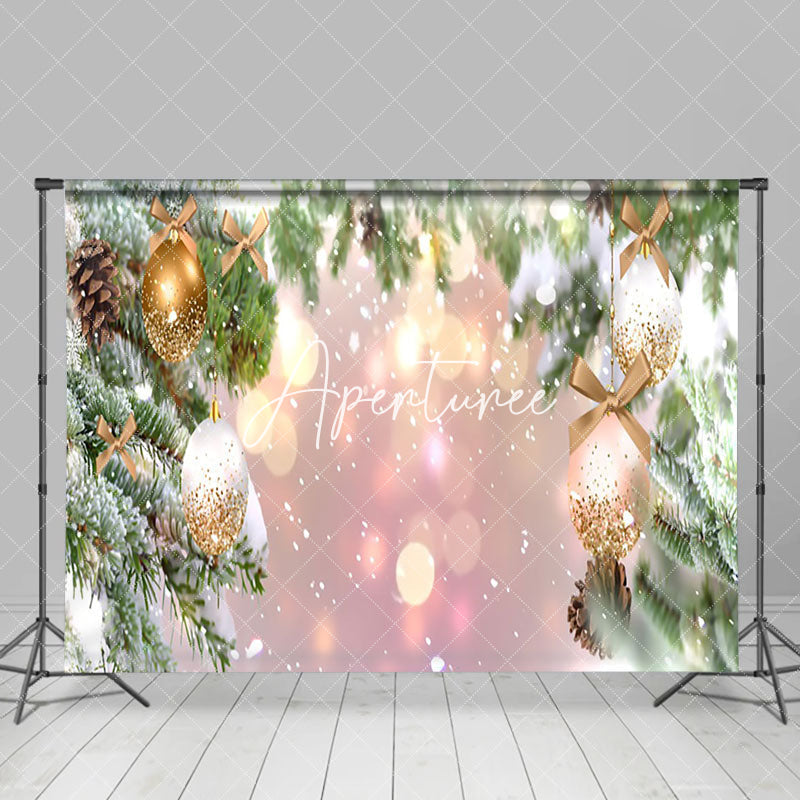 Aperturee - Aperturee Snowy Pine Gold Ornaments Bokeh Photo Backdrop