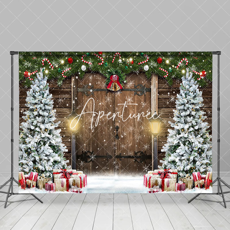 Aperturee - Aperturee Snowy Wood Door Scene Xmas Trees Christmas Backdrop