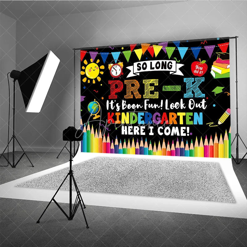 Aperturee - Aperturee So Long Pre-K Kindergarten Here I Come Graduation Backdrop Colorful School Elements Photo Background