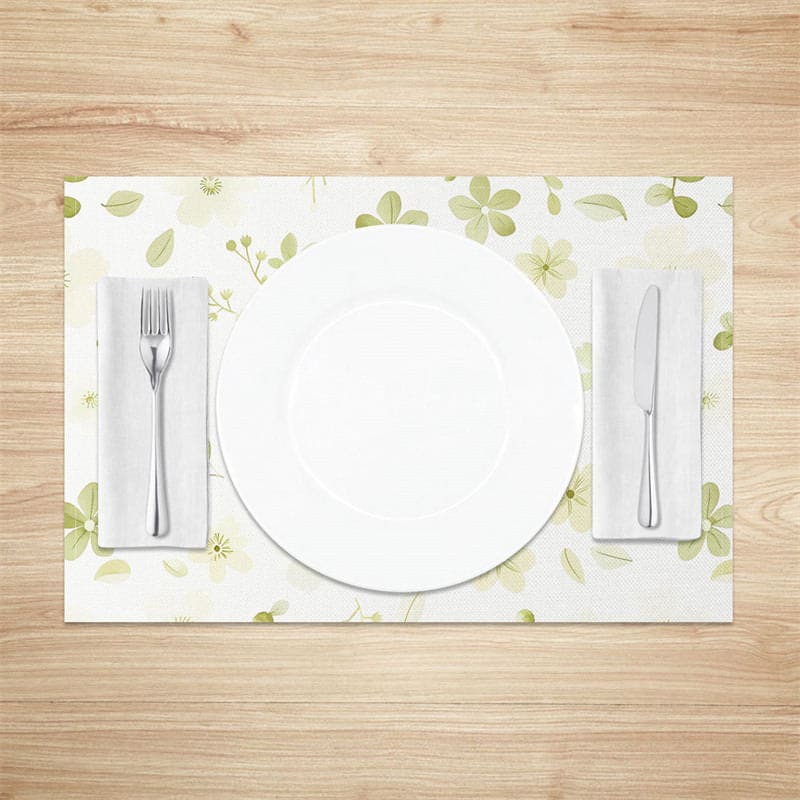 Aperturee - Aperturee Spring Light Green Leaves Floral Set of 4 Placemats