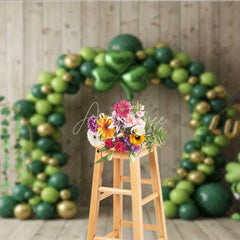 Aperturee - Aperturee St. Patrick’s Day Backdrop Green Balloon Arch Shamrock Lucky Photography Background Irish Festival Party Prop