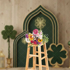Aperturee - Aperturee St Patricks Day Green Backdrop Lucky Shamrock Arch Background Gold Neon Light Wooden Wall Irish Photography Prop