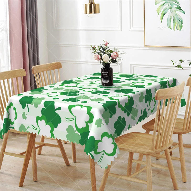 Aperturee - Aperturee St. Patrick’s Day Multi-Green Shamrocks Rectangle Tablecloth Lucky Clover Pattern Table Cover for Dining Room