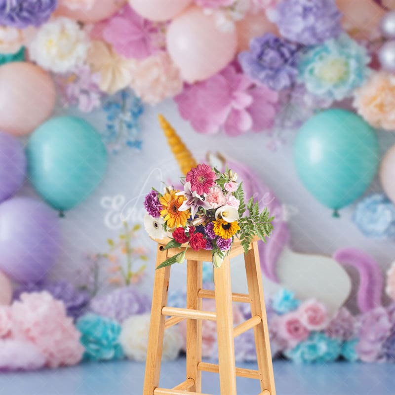 Aperturee - Aperturee Sweet Floral Hydrangea Unicorn Cake Smash Backdrop
