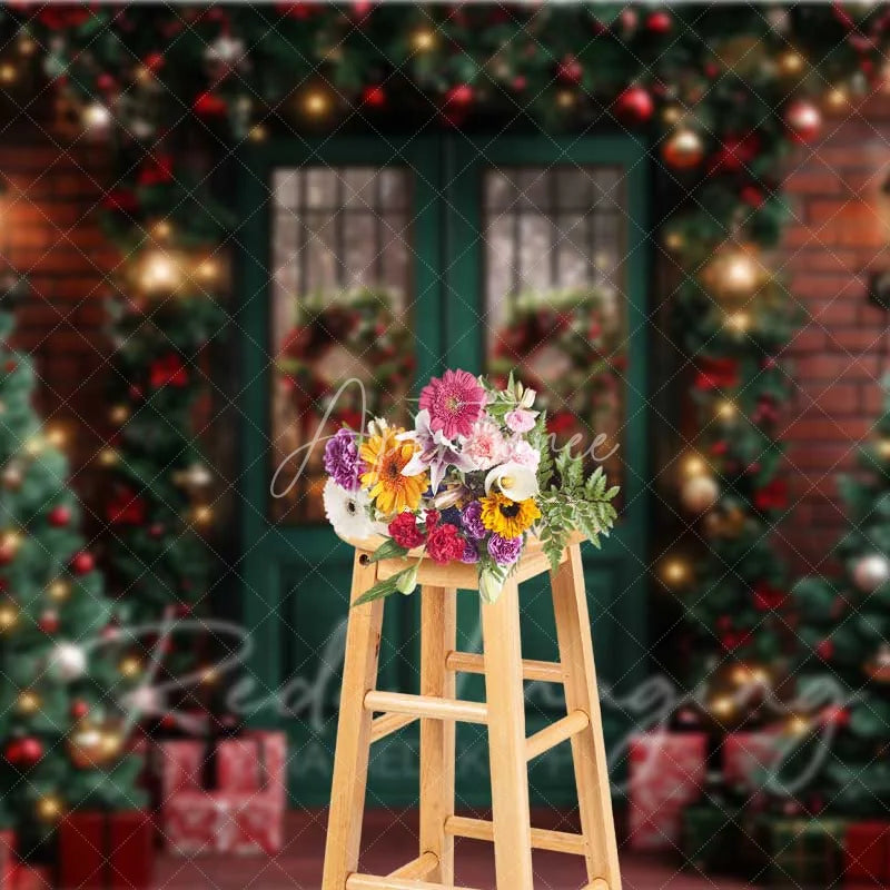 Aperturee - Aperturee Traditional Christmas Porch Backdrop Green Double Door Red Brick Wall Wreath Lights Photo Background