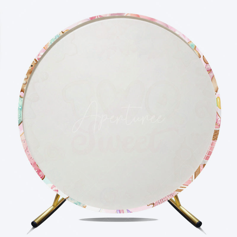Aperturee - Aperturee Two Sweet Winter Candyland Round Backdrop Gingerbread and Cookies 2nd Birthday Christmas Themed Party Decor