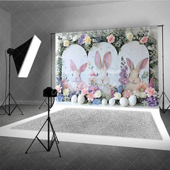 Aperturee - Aperturee White Bunny Peeking Backdrop Spring Floral Bloom and Easter Eggs Portrait Decoration