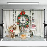 Aperturee - Aperturee White Curtain Christmas Dolls Wreath Photo Backdrop