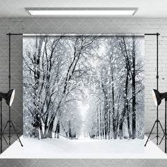 Aperturee - Aperturee White Heavy Snowy Forest Fence Room Set Backdrop