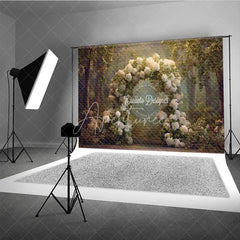 Aperturee - Aperturee White Hydrangea Wedding Arch Backdrop Round Floral Arch Photo Prop Enchanted Garden Bridal Shower Decor
