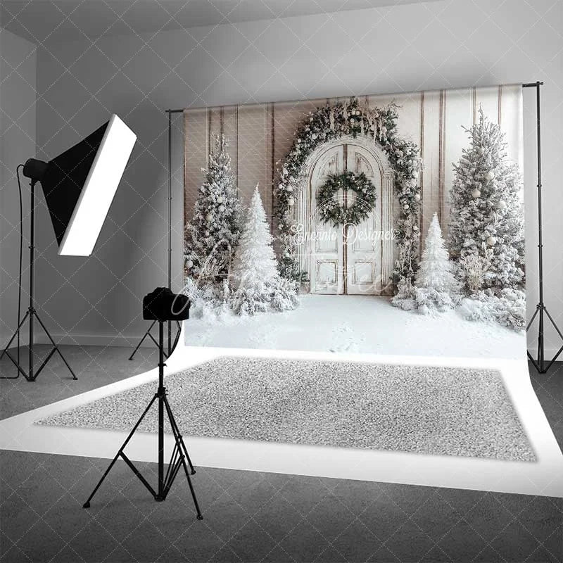 Aperturee - Aperturee White Wood Door Christmas Backdrop Snowy Flocked Tree Garland Photography Background