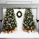 Aperturee - Aperturee White Wood Door Wreath Christmas Tree Gift Backdrop