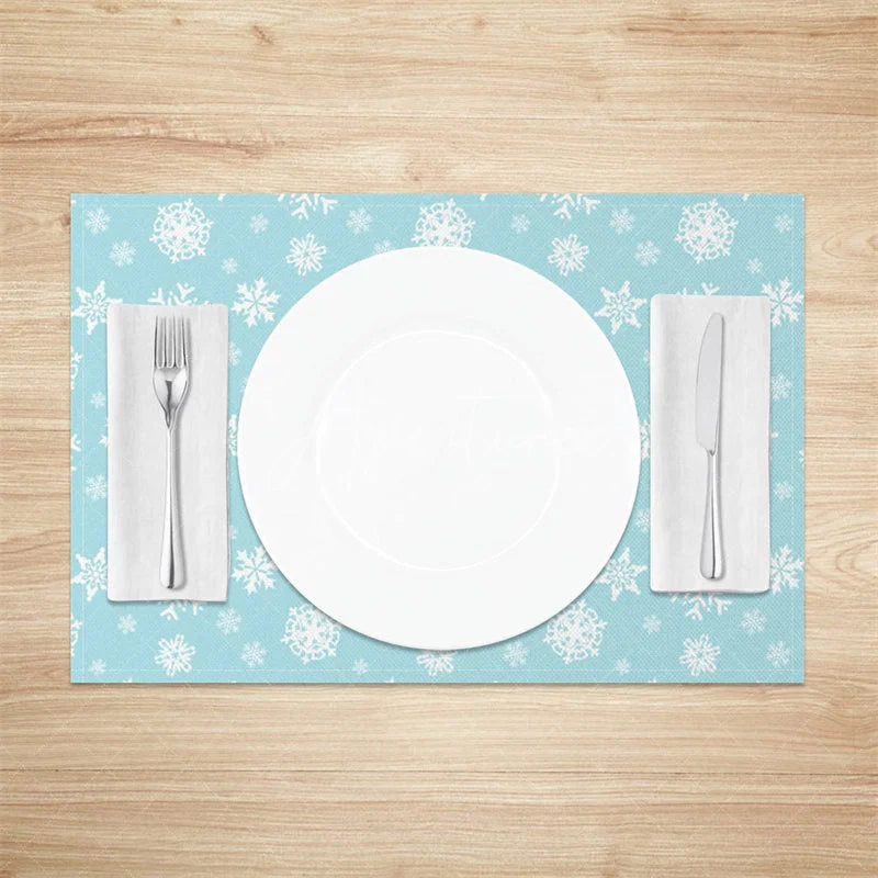 Aperturee - Aperturee Winter Snowflake Set of 4 Placemats Light Blue and White Frozen Christmas Holiday Table Mats