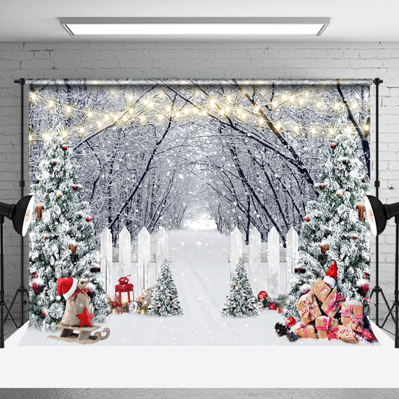 Aperturee - Aperturee Winter Snowy Forest Garden Fence Christmas Backdrop