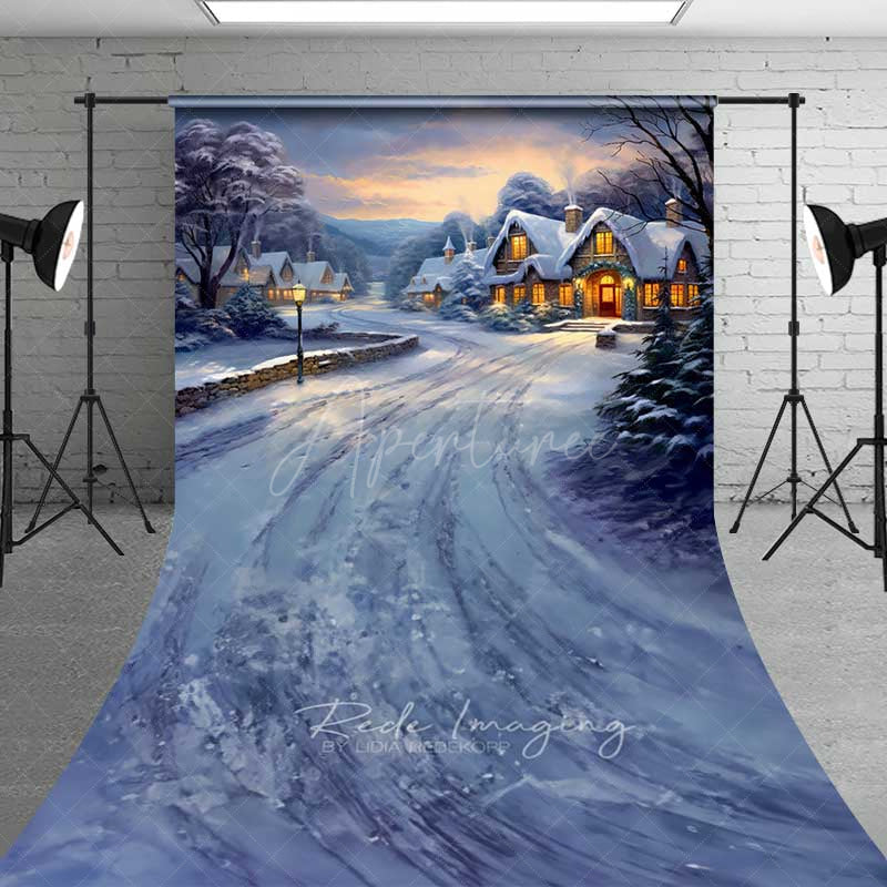 Aperturee - Aperturee Winter Village Christmas Sweep Photo Backdrop Snowy Cottages at Sunset Painted Holiday Landscape Photo Prop