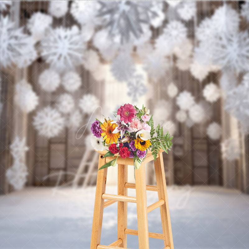 Aperturee - Aperturee Winter Wonderland Photography Backdrop with Hanging Paper Snowflakes White Christmas Rustic Holiday Photo Booth