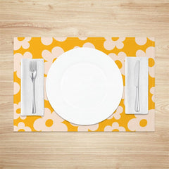 Aperturee - Aperturee Yellow Pink Daisy Floral Dining Set of 4 Placemats