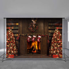 Aperturee - Christmas Wreath With Trees Night Holiday Backdrop