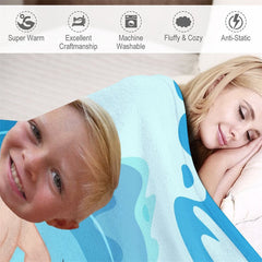 Aperturee - Custom Photo Brave Surfing Man Hawaii Beach Blanket