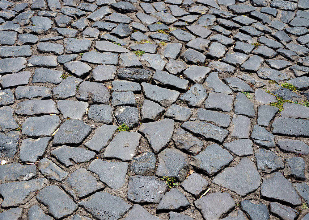 Aperturee - Cracked Little Dense Black Stones Rubber Floor Mat
