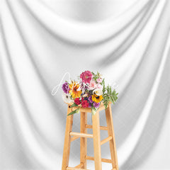 Aperturee - Luxury White Drape Glossy Silk Photo Booth Backdrop