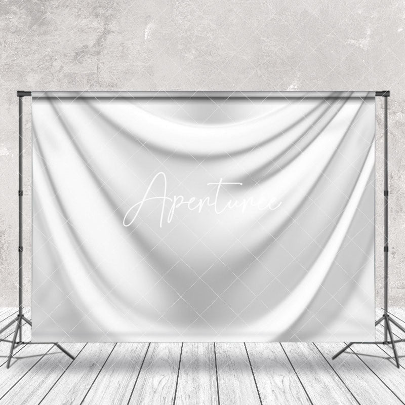 Aperturee - Luxury White Drape Glossy Silk Photo Booth Backdrop