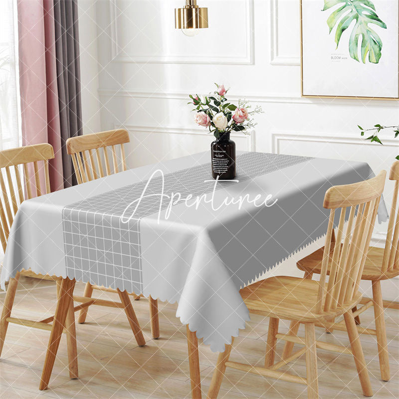 Aperturee - Modern Grey Checkered Lines Rectangle Tablecloth