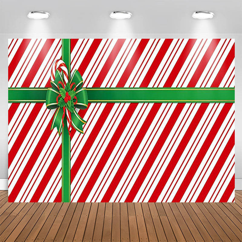 Aperturee - Red White Diagonal Stripe Gift Christmas Backdrop