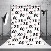 Aperturee - Repeat Black Xo Letter Heart Valentines Day Backdrop