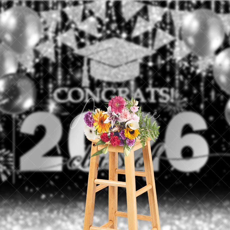 Aperturee - Silver Balloon Flag Congrats 2026 Photo Backdrop